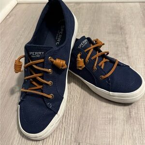 Ladies 8.5 Sperry Canvas Navy Sneakers with Brown Leather Laces